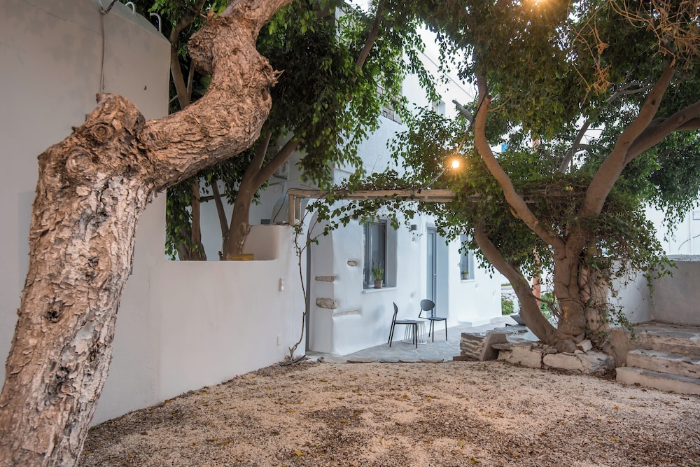 Rivière Residence Paros