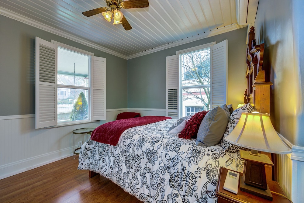 Ashland Vacations - Carlisle Garden Suites - Property Image 27