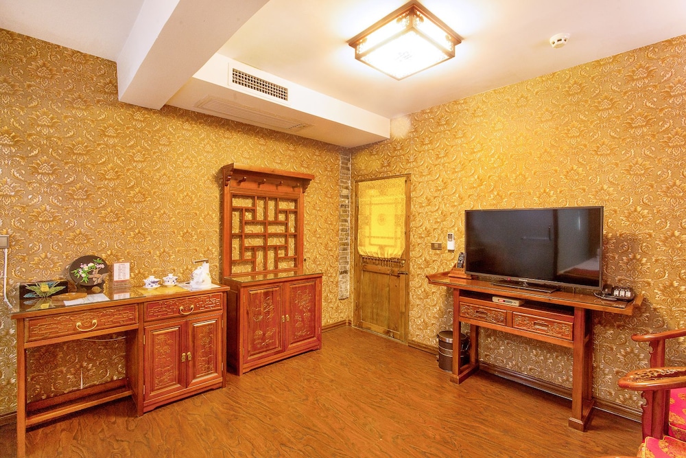 Hanruicheng Inn