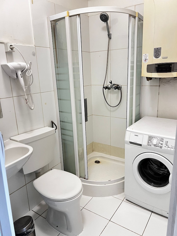 Cozy 2BR Apartment Near Schöpfwerk