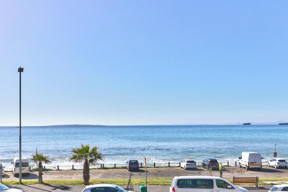 Mouille Point 1bed Apartment w View Seatide Studio