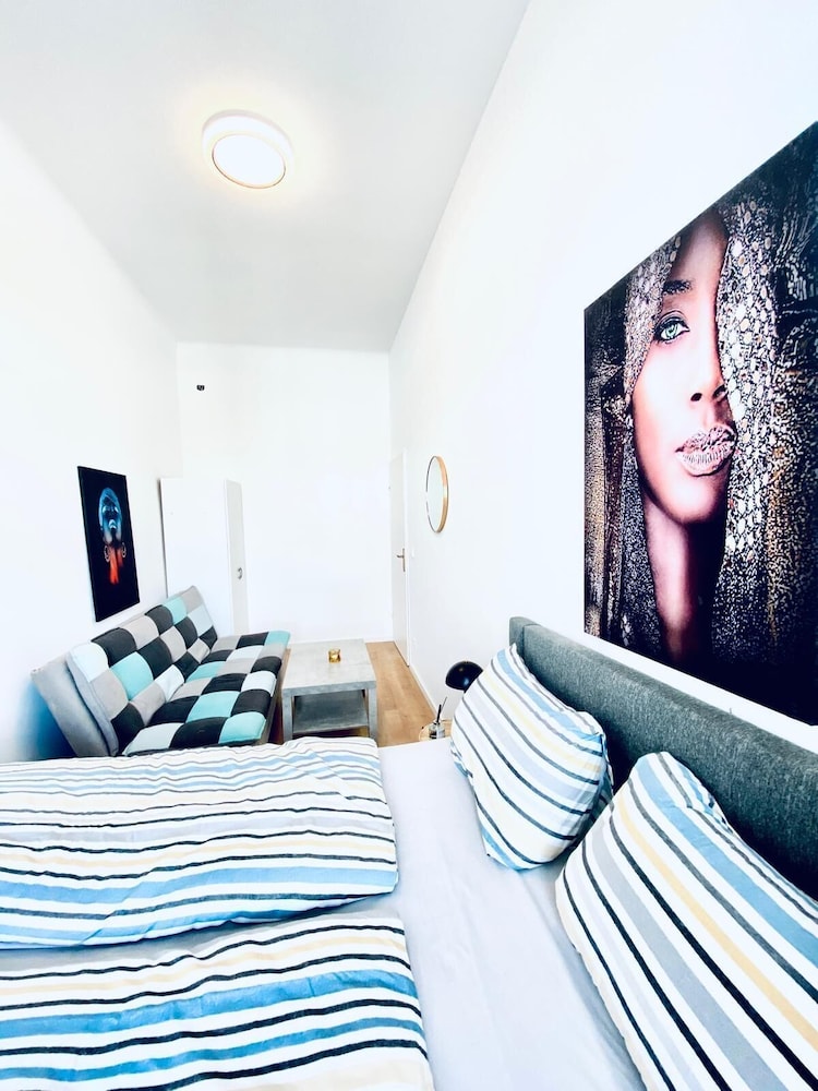 Comfortable 5BR Stay Near Westbahnhof