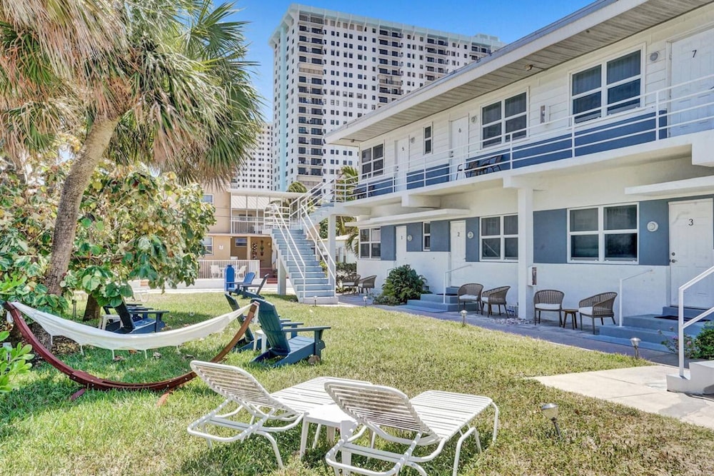 Marine Villas 2 in Hollywood