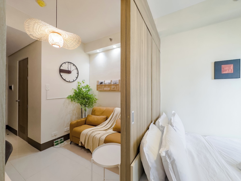 GemstoneBR in SMDC Fame Residences