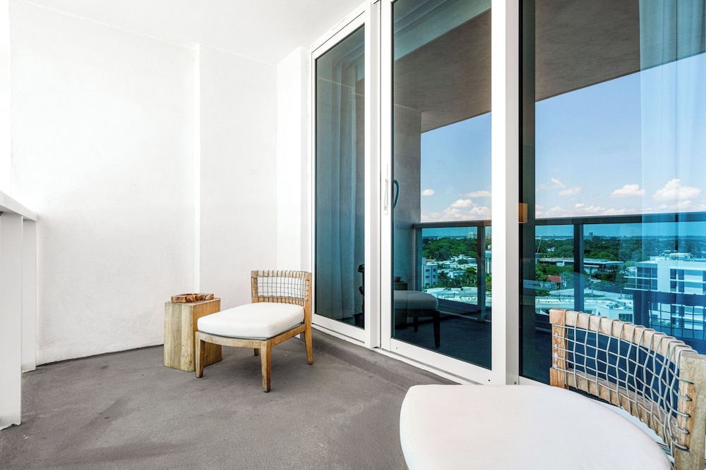 Luxury Vacation Rentals at 1 Hotel & Homes by LRMB