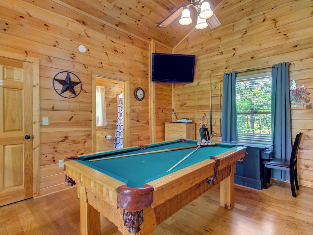 Macys Hideaway by Jackson Mountain Rentals