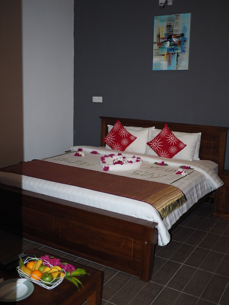 Equator HomeStay