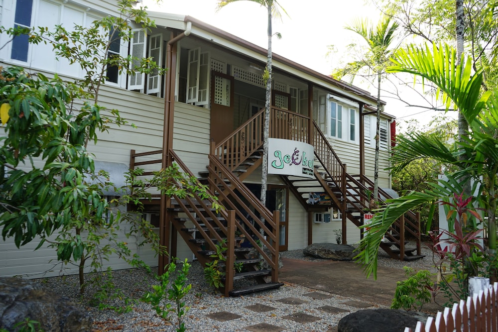 Travellers Paradise Heritage Historical Place - Hostel