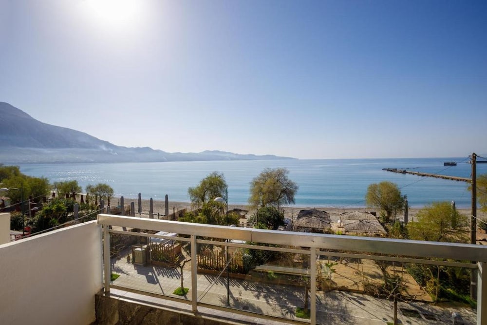 Kalamata Coastal Charm Modern Seaside Escape