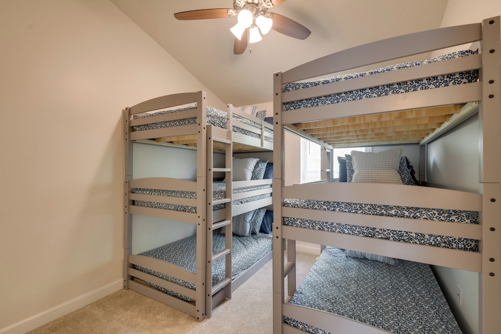 2 Mi to TBK Bank Sports Complex: Townhome w/ Patio