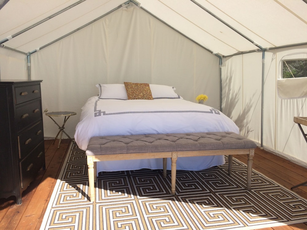 tent