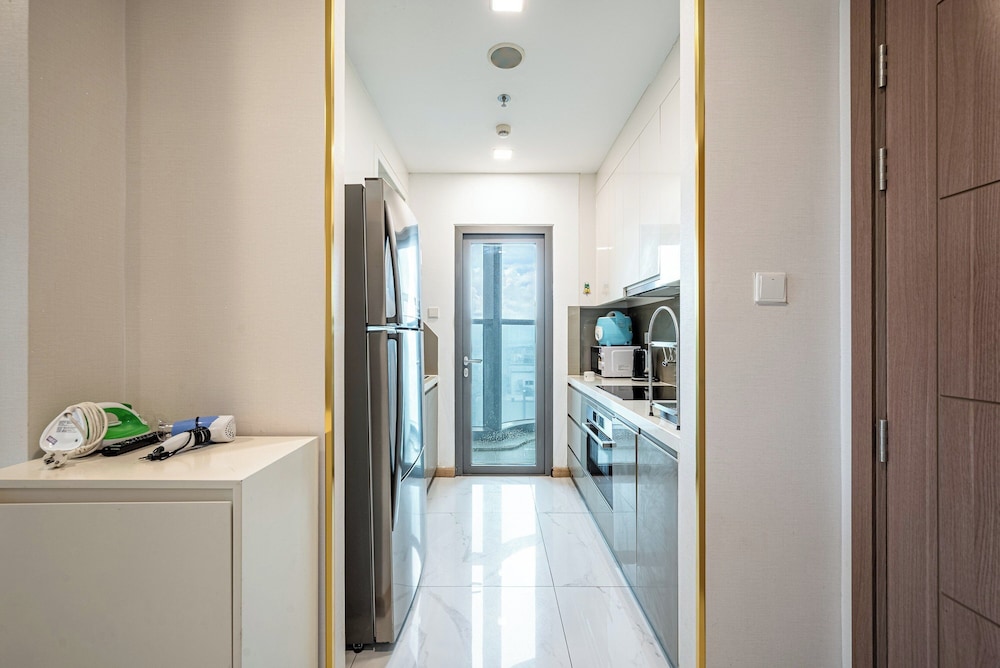 Somi Luxstay Landmark 81