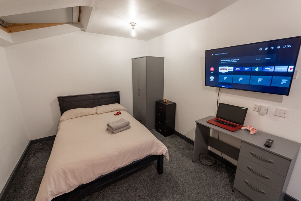 966 Pershore Road Studios in Guest House view 2