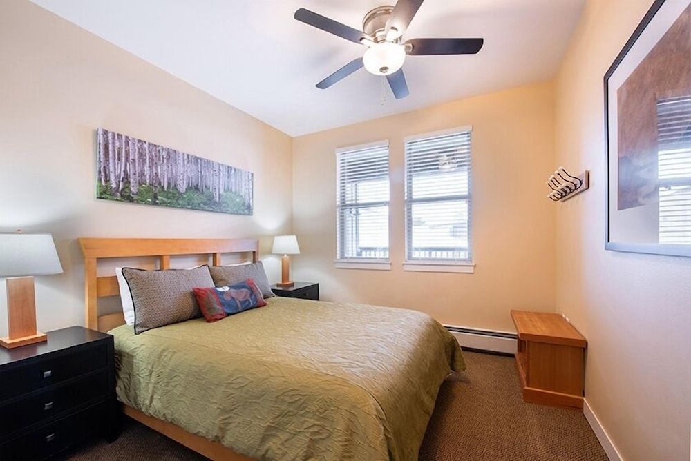 Fraser Crossing/Founders Pointe, Condo 2 bedroom w/ Gondola Access (Value Rated Condo 3402) - Property Image 38