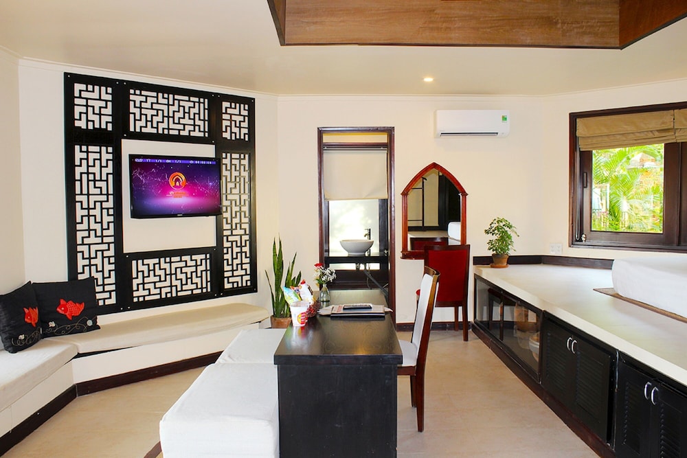 Poshanu Resort