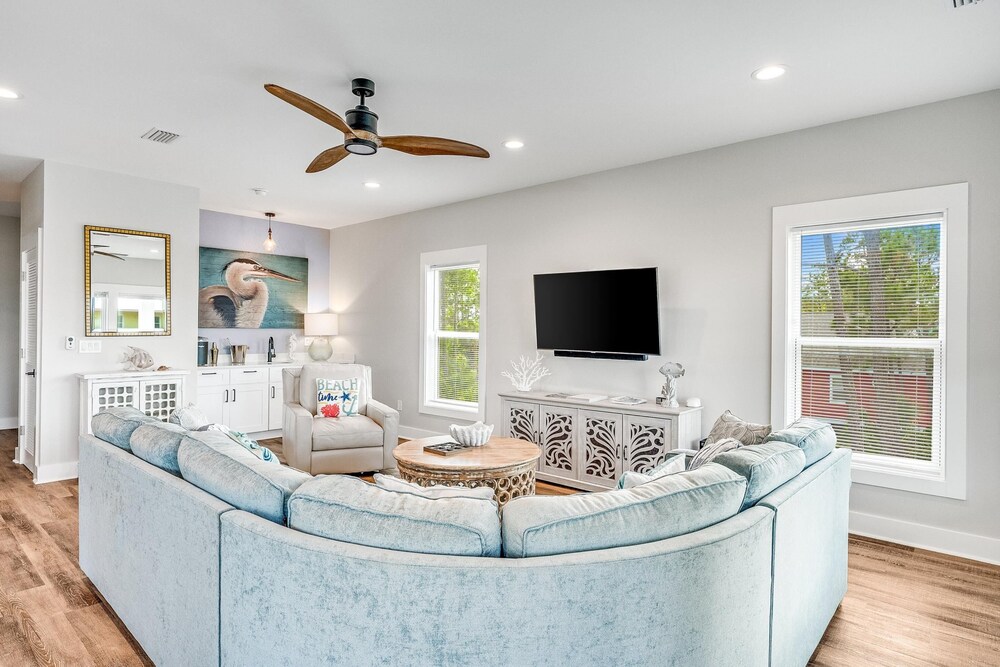 Beach House - Cottage at Indian Summer