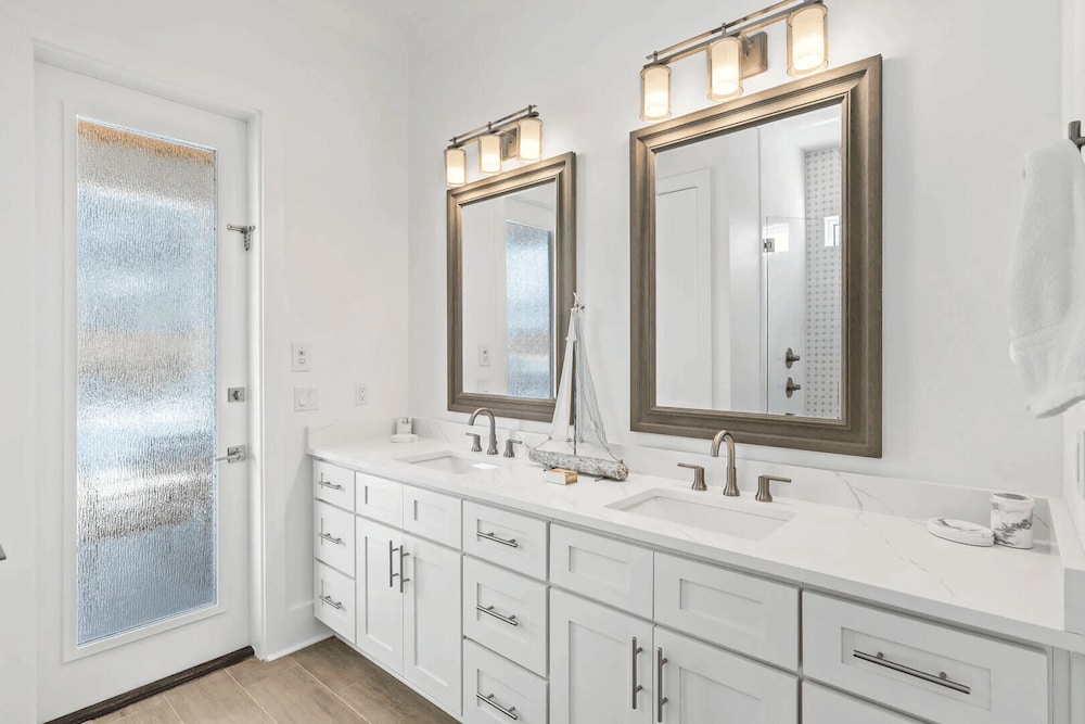 30A Born 2 Beach by Avantstay Luxury Gulf Views w/ Private Pool