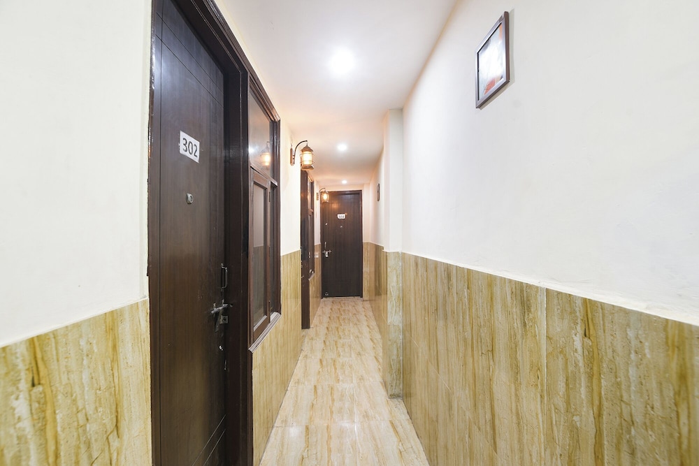 Fabhotel Stay Residency