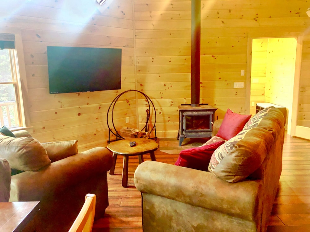 Moose Lodge and Cabins by Bretton Woods Vacations