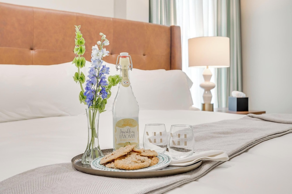 Nutt House Hotel