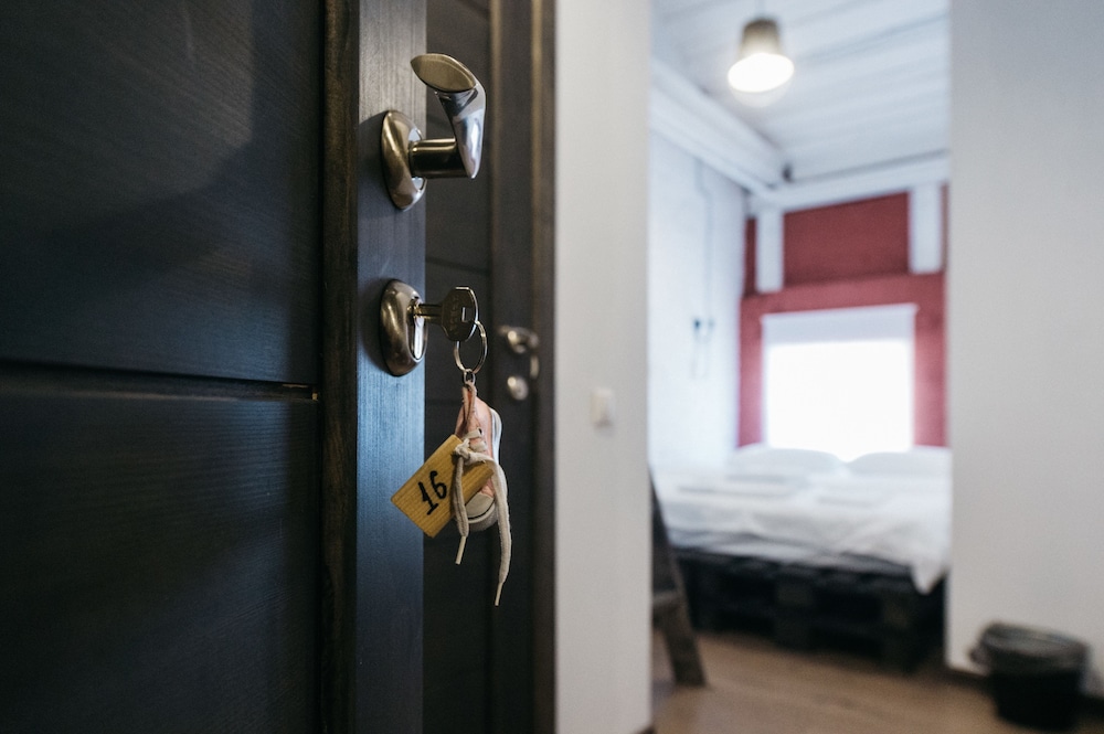 Keds Hostel & Coffee house