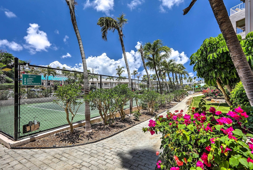 Walk to Beach: St Thomas Condo w/ Balconies