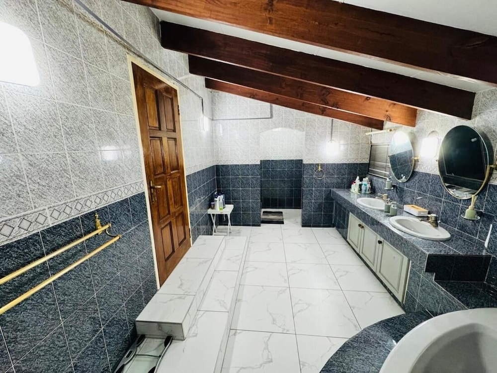 Villa Picasso - 2 Bed Villa