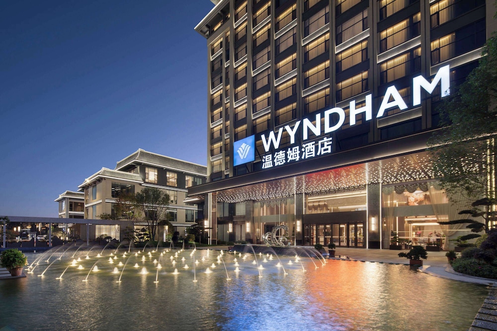 Wyndham Qujing Luliang