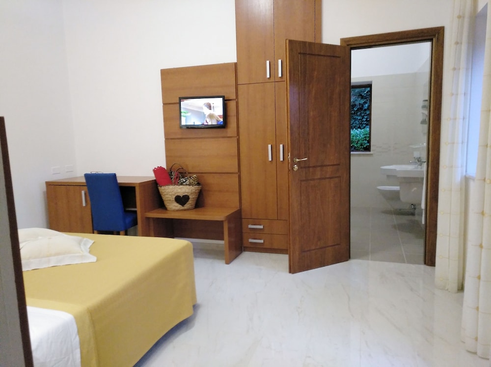 Villaggio Turistico La Mantinera Hotel