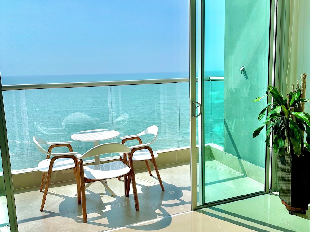 by Calamari Homes - Edificio Murano Elite