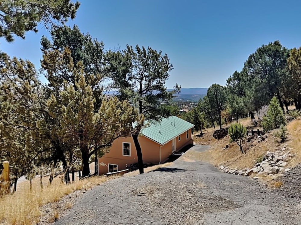 East Mountain View by Ruidoso Vacation Rentals