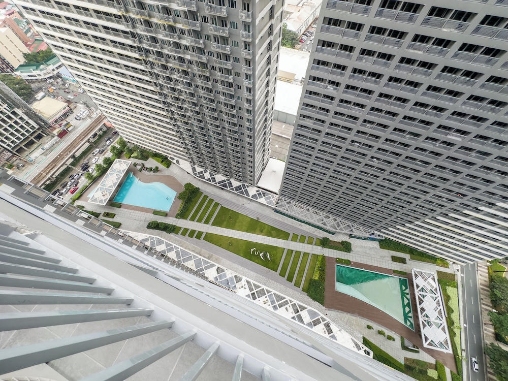 GemstoneBR in SMDC Fame Residences