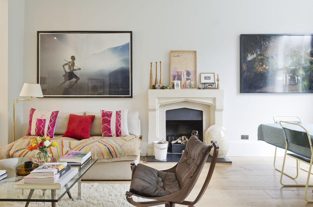 Gorgeous Stylish Interior Designed 5 Bed Home in Holland Park - Superb Location