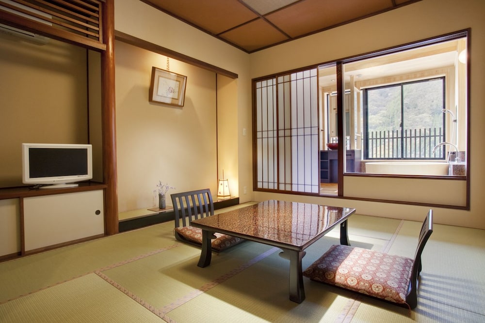 Yamamizuki Urara Tsutaya, Kiso - 23