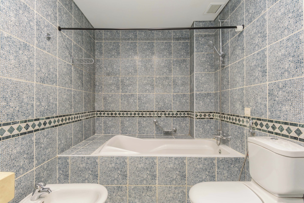 Mundo - 2 BR Apartment at Saifi Village