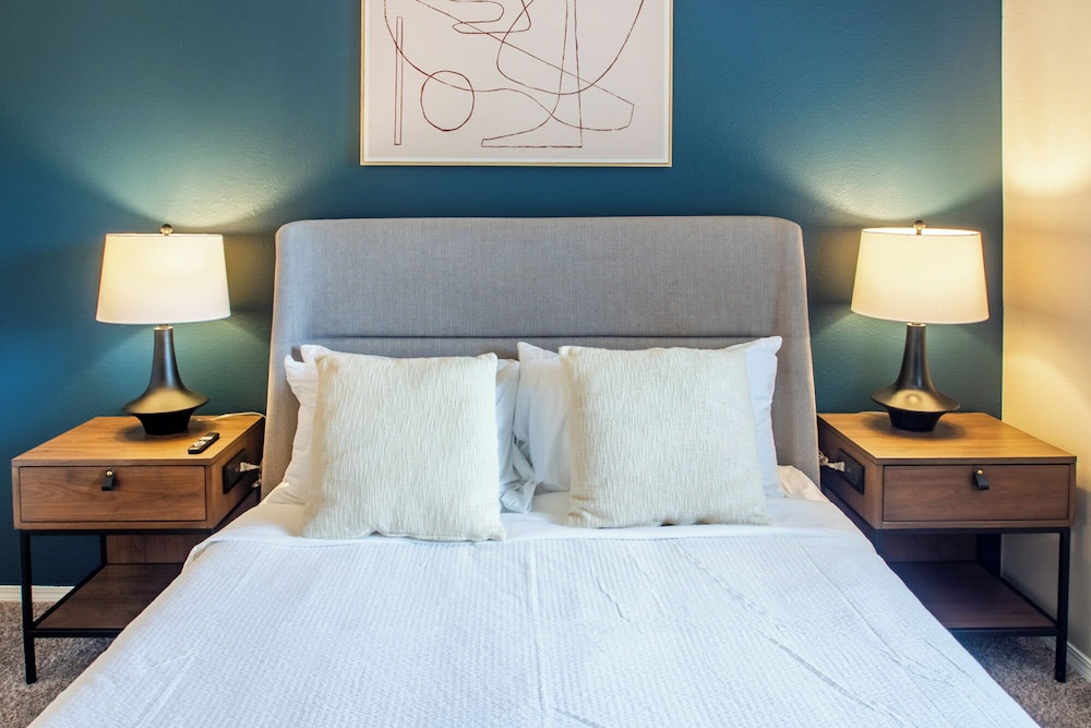Landing at Echo Trail Apartments - 1 Bedroom In..