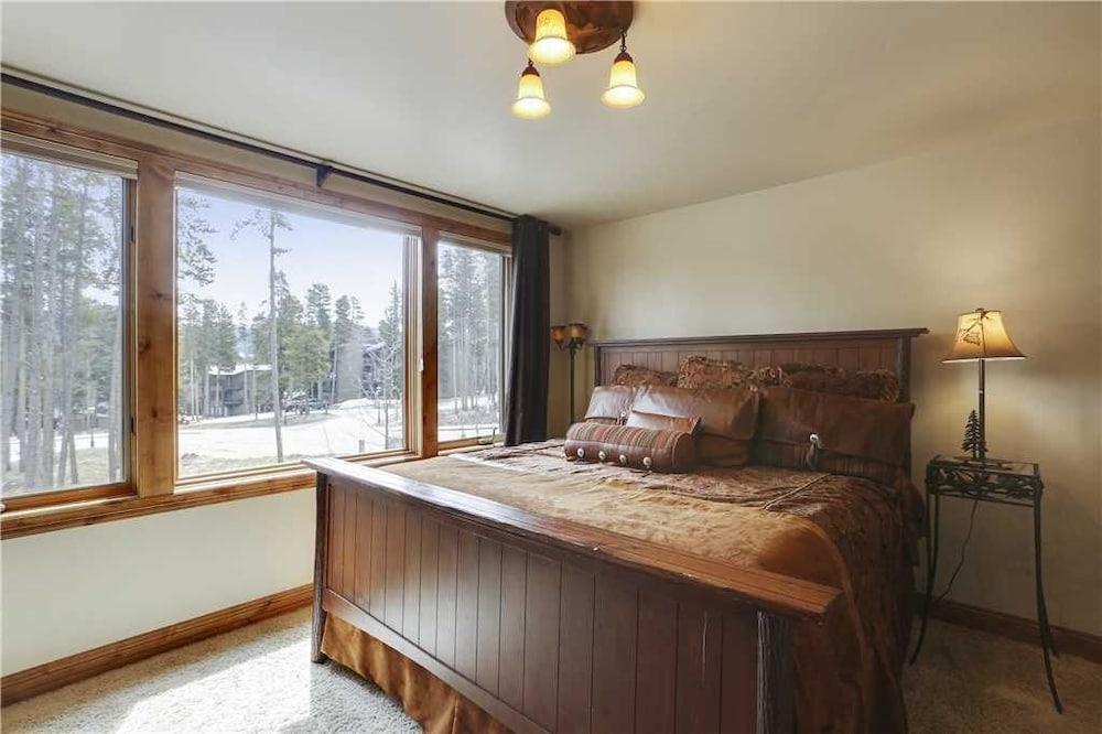 Tatonka Lodge House