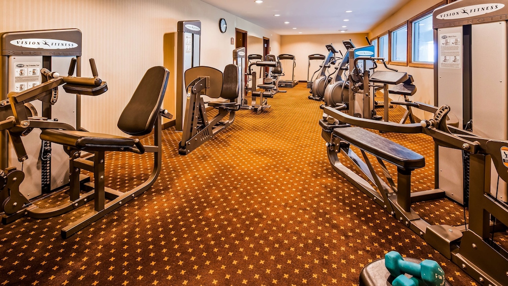 Best Western Plus Ticonderoga Inn & Suites