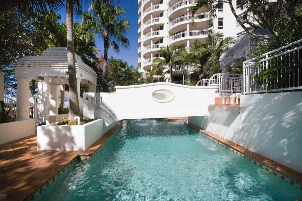 ULTIQA Burleigh Mediterranean Resort-1