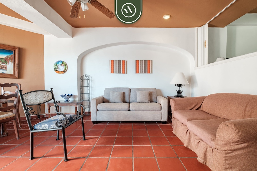 Amazing 1 BR Condo - Partial Oceanview - Pool
