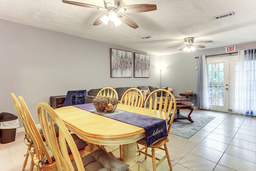 Easy ATL Access: Suburban Home Base w/ Patio