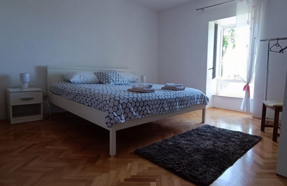 Luxury apartment Ivone with balcony