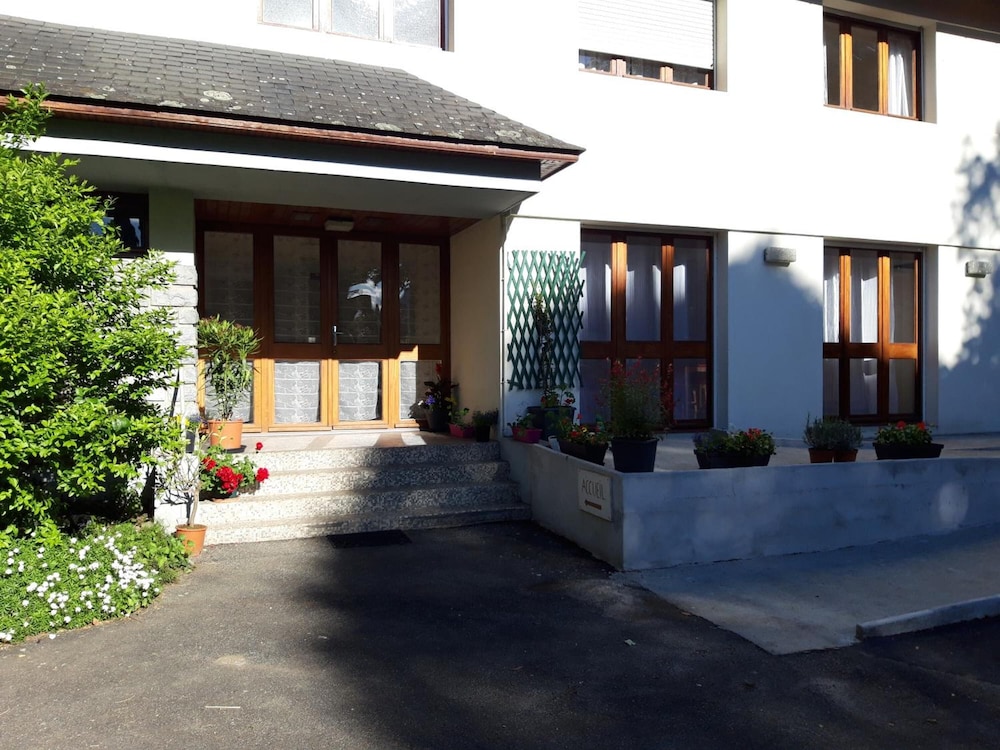 Villa Cecilia view 3