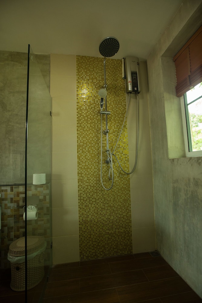 Nan De Panna Riverside Homestay