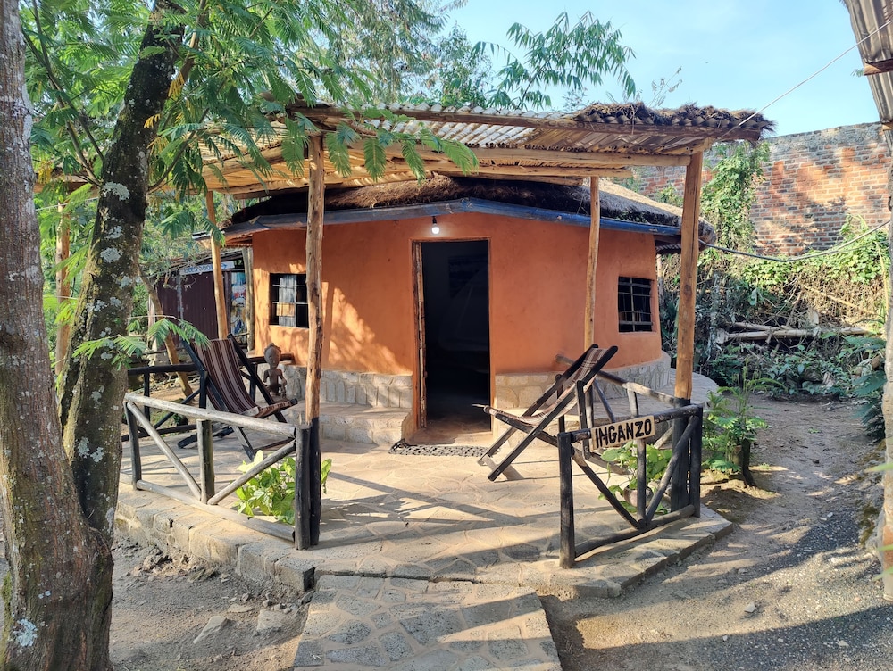 Red Rocks Rwanda Guesthouse & Campsite