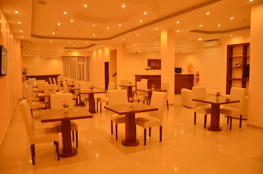 RealNoa Hotel