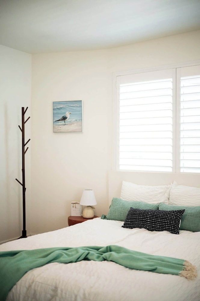 Cozy Retreat Near Downtown Perfect for Families