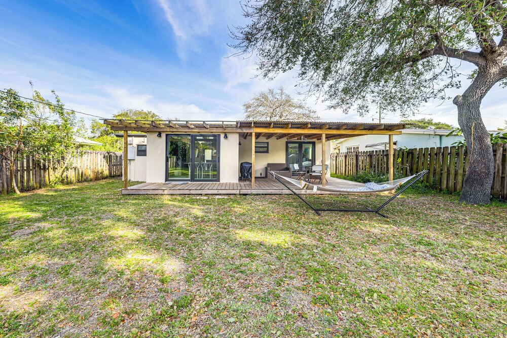 3 Mi to Beach: Renovated Haven in Fort Lauderdale!