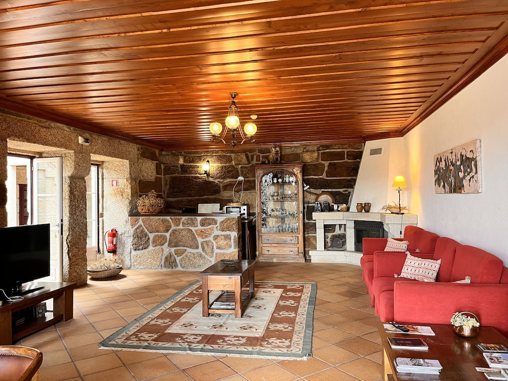 Nomad s Country - Cimo de Vila The Pool Lookout
