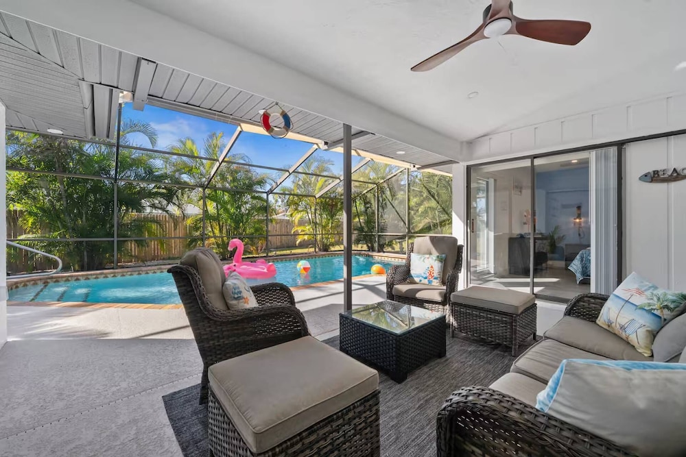 The Tropical Retreat